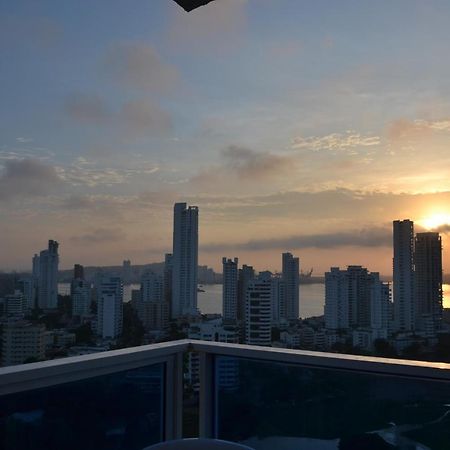 Lago Y Mar Apartamentos Cartagena Екстериор снимка