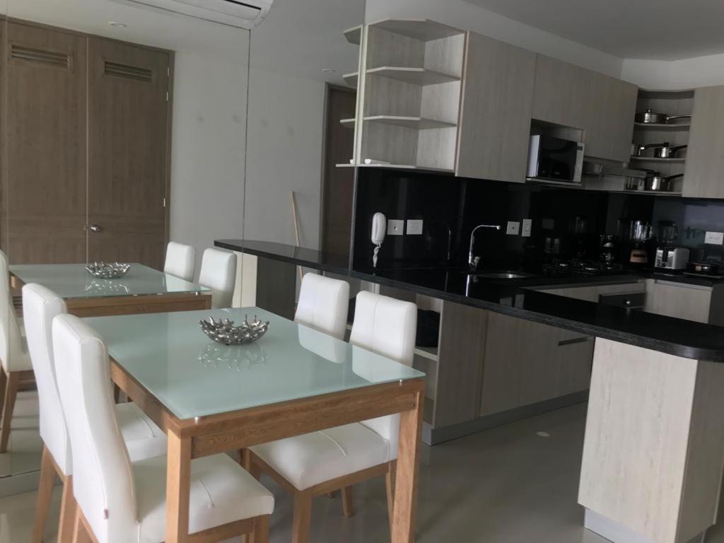 Lago Y Mar Apartamentos Cartagena Екстериор снимка